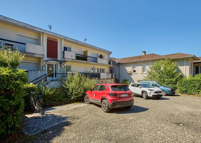 Apartment Lumineux Avec Balcon, A 400 M Des Thermes, Wifi Et Parking Inclus - Fr-1-841-21