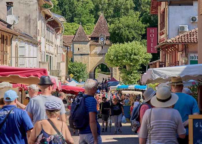 Lumineux Avec Balcon, A 400 M Des Thermes, Wifi Et Parking Inclus - Fr-1-841-21 *